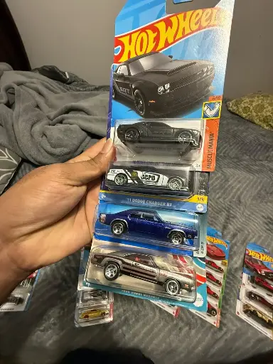 Generic Hot Wheels 2018 Muscle Mania 4-Pack & BONUS: